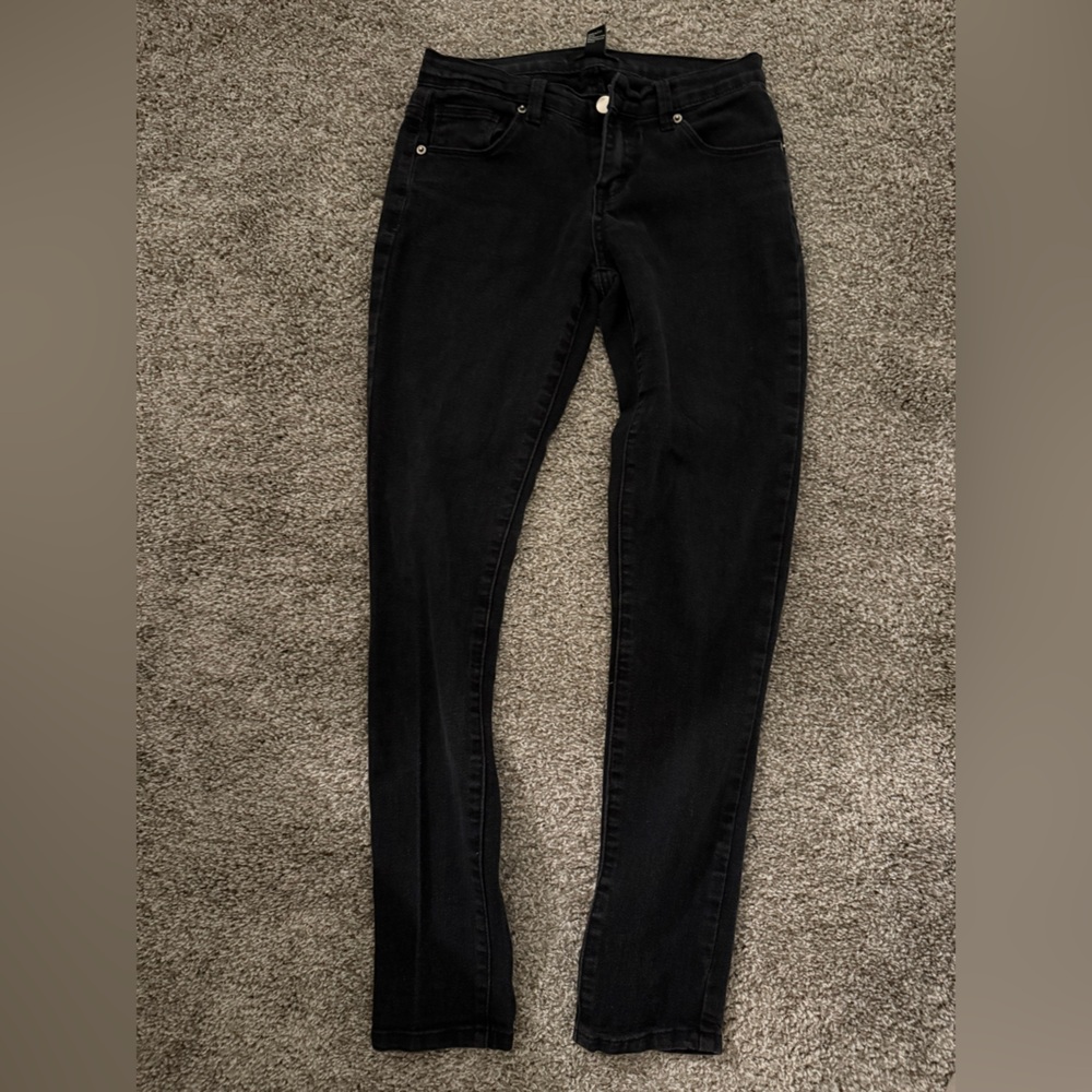 Forever 21 Women's Black Skinny Jeans